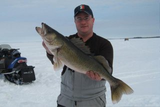 Ice Fishing Lake associated with the Woods: Ice Fishing Master Angler Walleye on Lake regarding the Woods