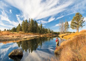 Right-Equipment-Water-Enjoyment-Fly-Fisherman