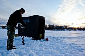 Ice-fishing-in-Michigan